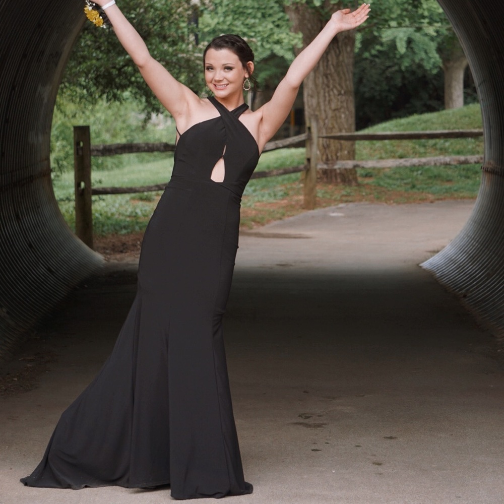 Black prom dress